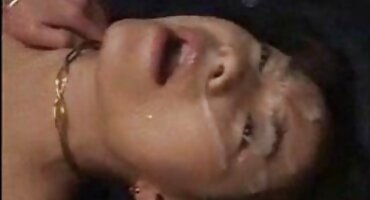 sex trung ko che Chị gái fucked trên chiếc ghế dài. sex đồng tính