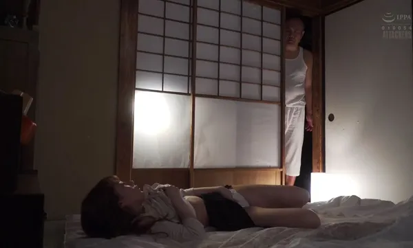 sex makihojo Bố Gã chồng thiếu thốn lại bắt gặp người yêu của con trai đang thủ dâm